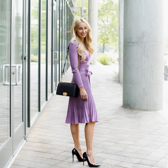 LAST ONE!! Elegant Pleated Midi Light Purple Dress - Picture 5 of 8